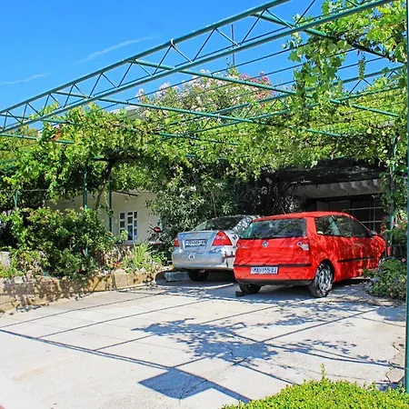 And With Parking Space Tucepi, Makarska - 6901 Penzion 3*